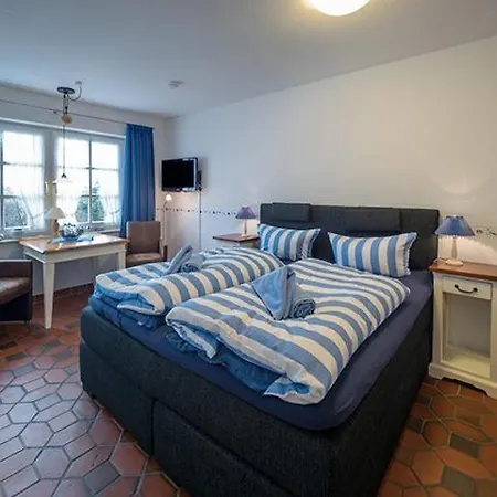Huus Suelltje In't Logis Apartment *
